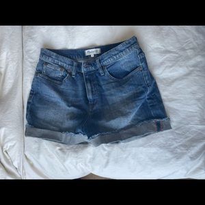 Madewell cuffed jean short medium wash